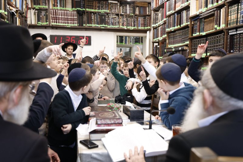 שמוליק קורלנסקי