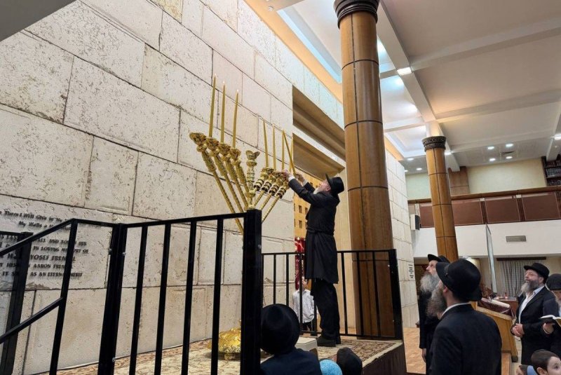 לוי נזארוב