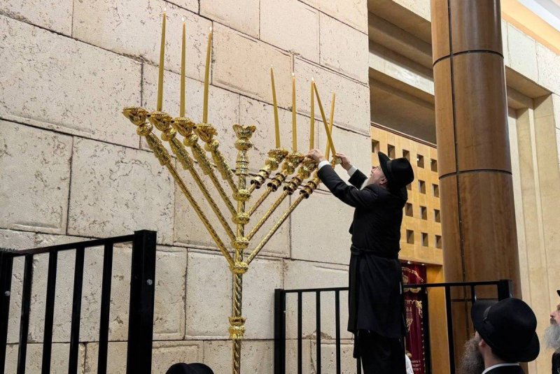 לוי נזארוב