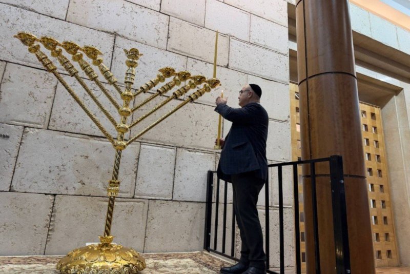 לוי נזארוב
