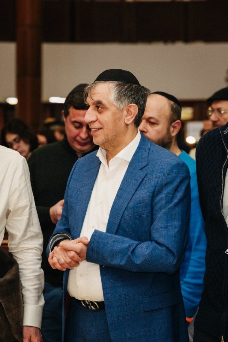 לוי נזארוב