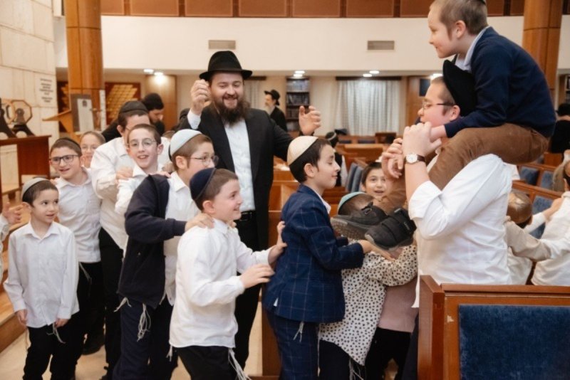 לוי נזארוב