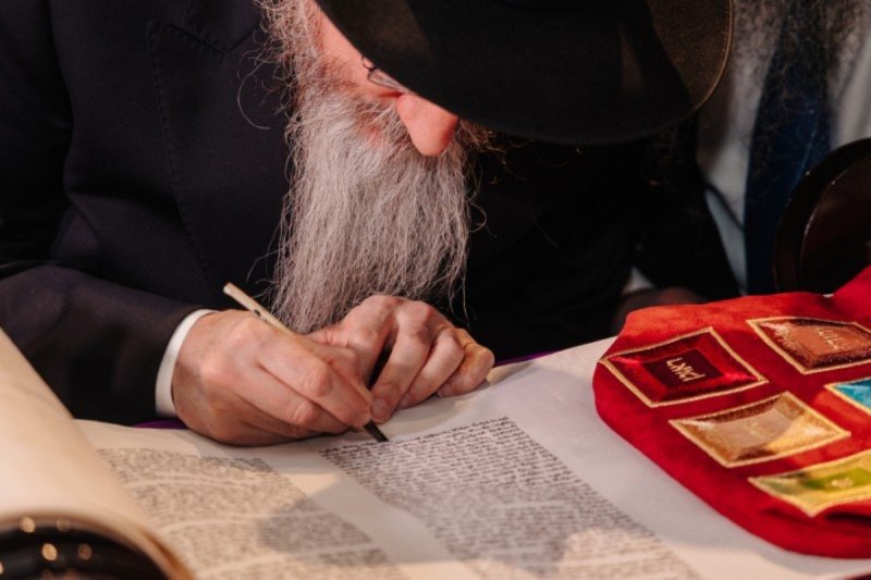 לוי נזארוב