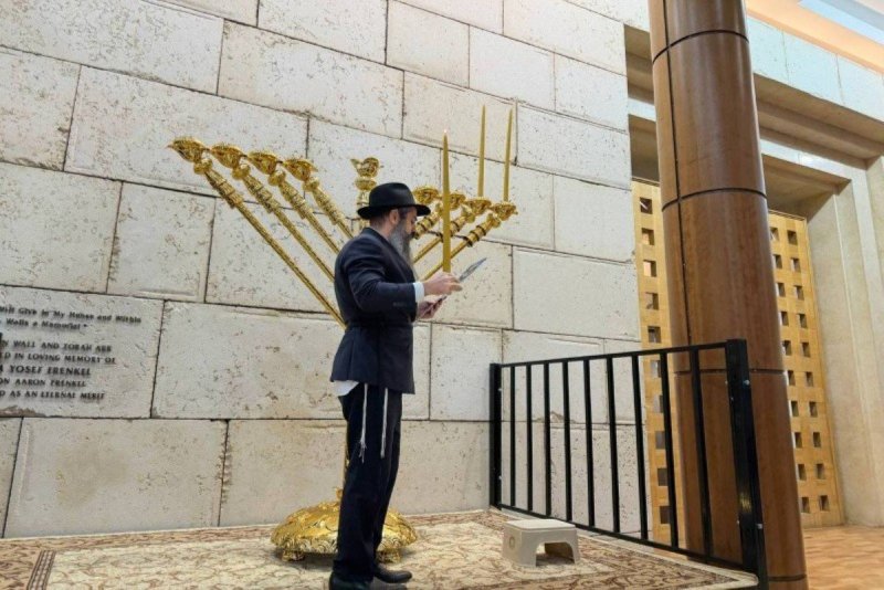 לוי נזארוב