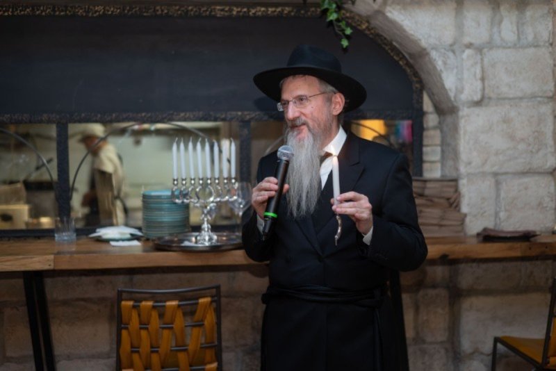 לוי נזארוב