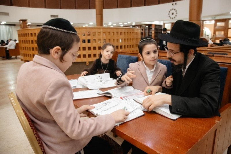 לוי נזארוב