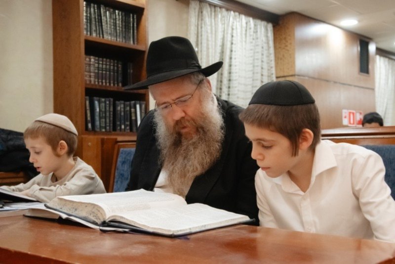 לוי נזארוב