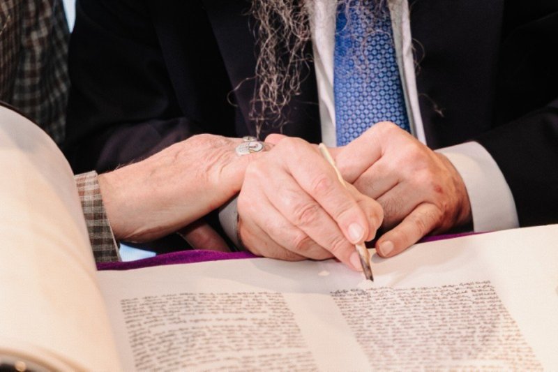 לוי נזארוב