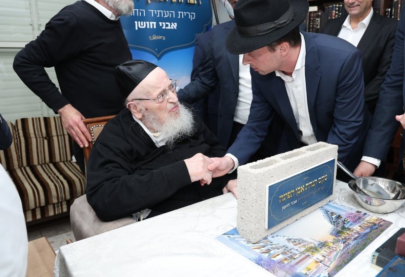 נועם אליהו