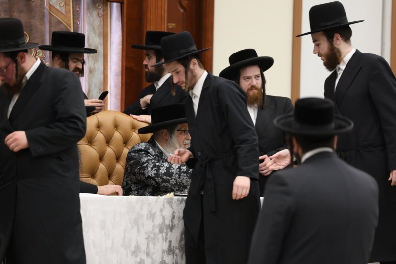 אושי וינגרטן ואייזיק י.