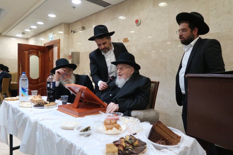 שוקי לרר