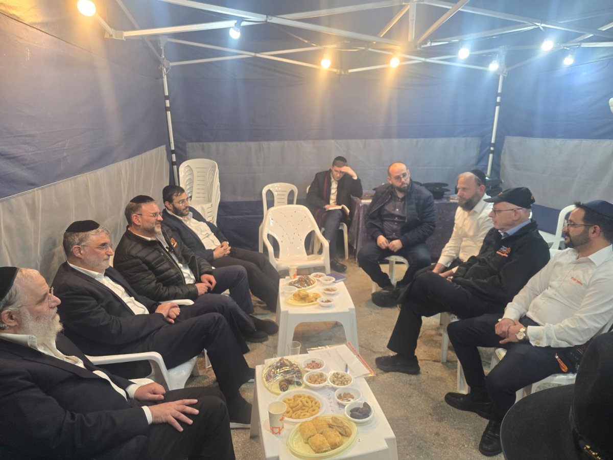 באדיבות המצלם