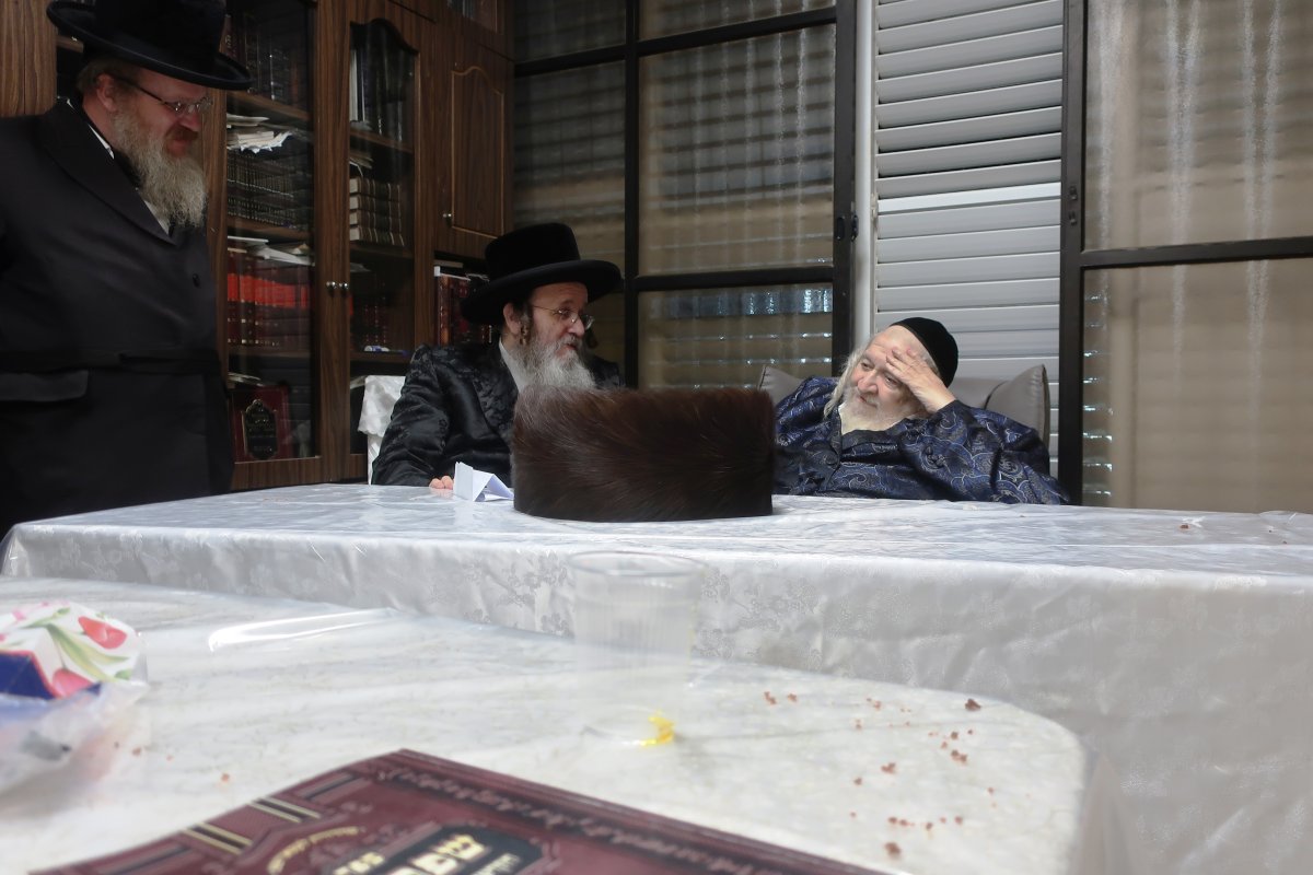 באדיבות המצלם