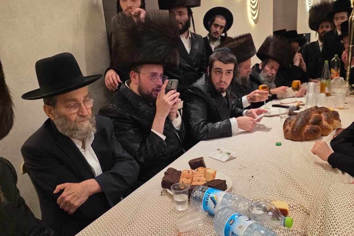 באדיבות המצלם