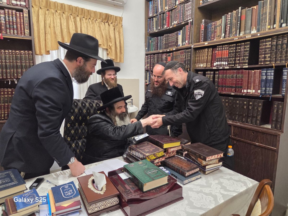 באדיבות המצלם