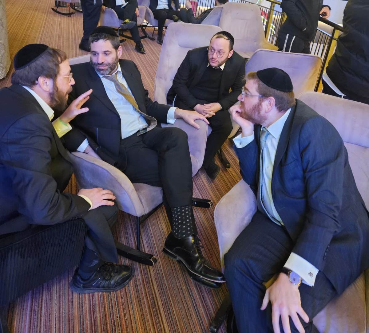 באדיבות המצלם