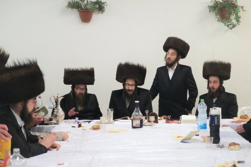 מ. אדלר
