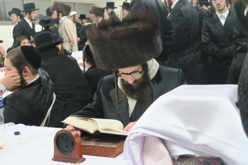 מ. אדלר