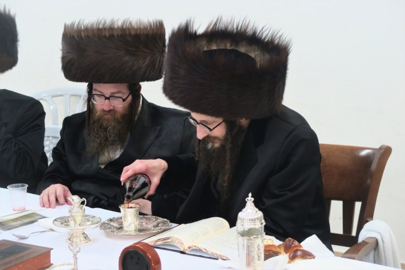 מ. אדלר