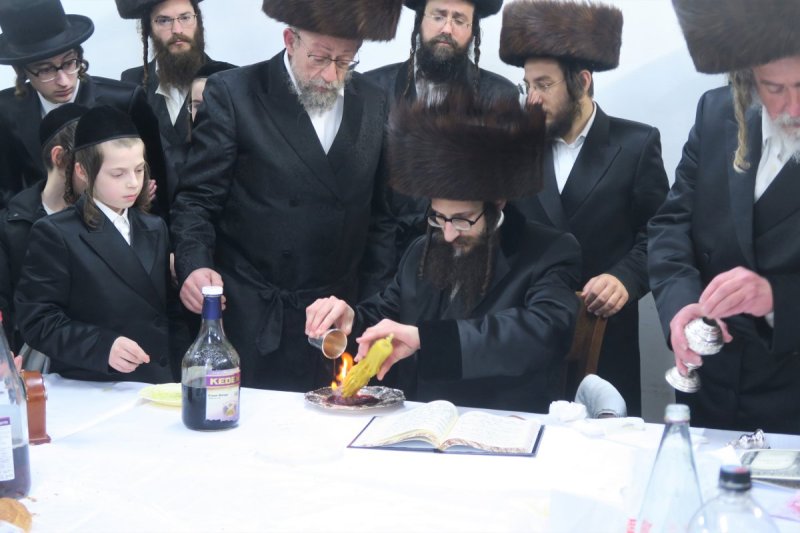 מ. אדלר