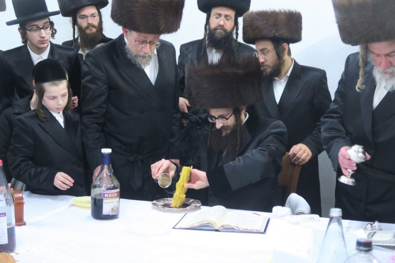 מ. אדלר