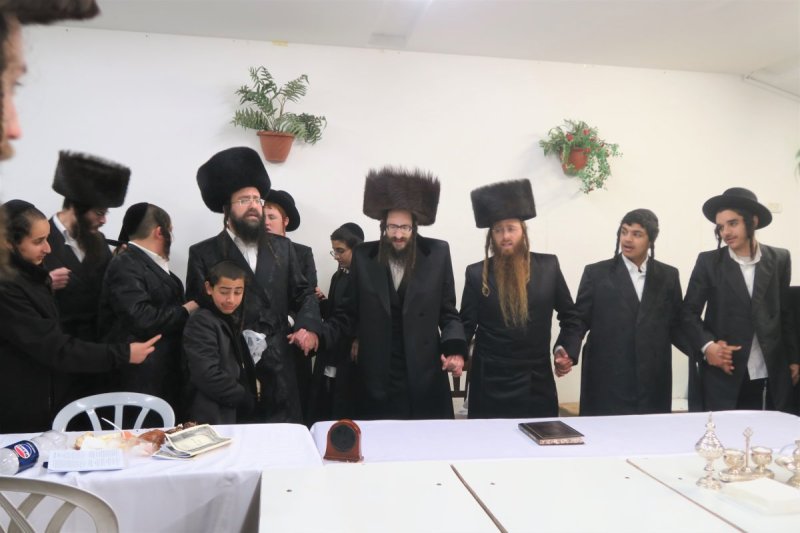 מ. אדלר