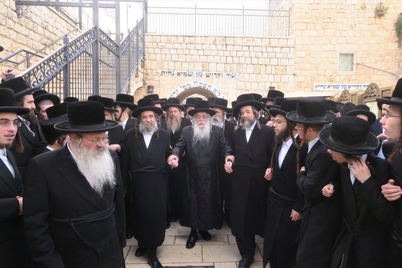 מ. אדלר