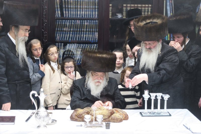 מ. אדלר