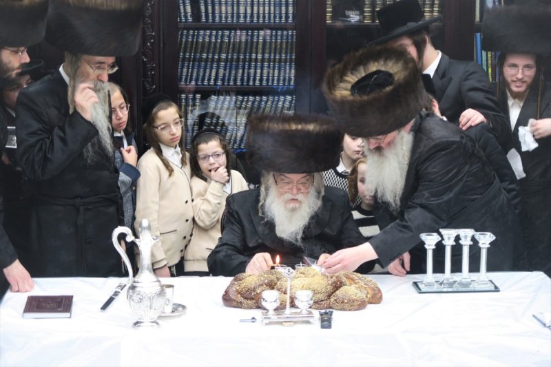 מ. אדלר