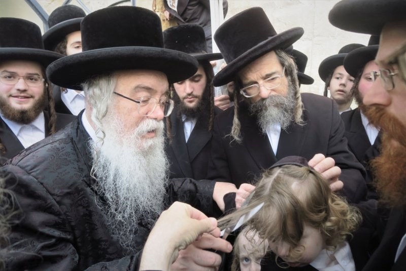 מ. אדלר