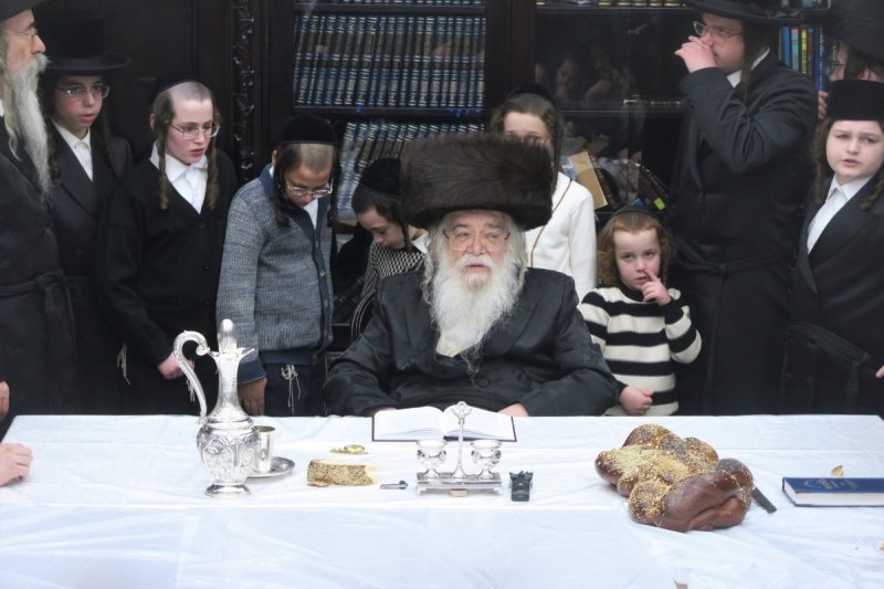 מ. אדלר