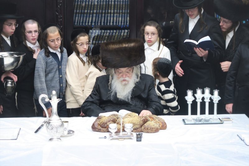 מ. אדלר