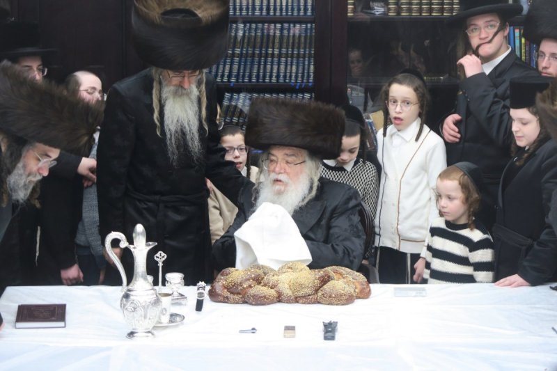 מ. אדלר