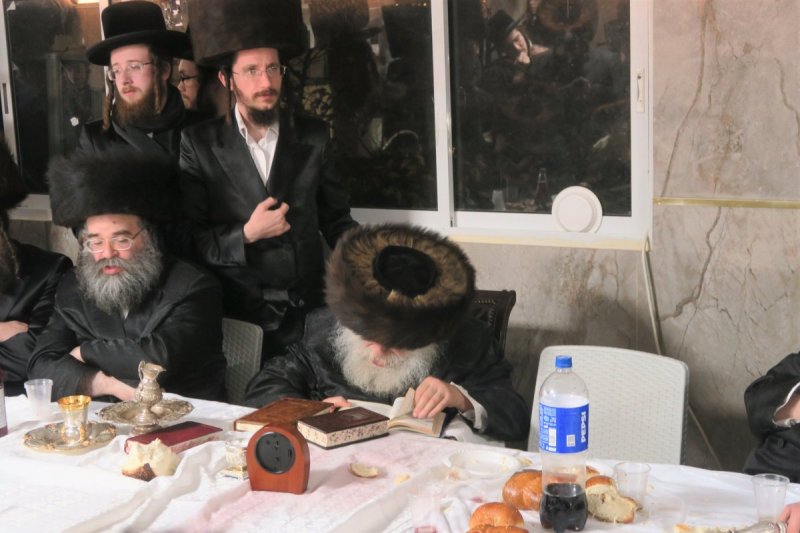מ. אדלר