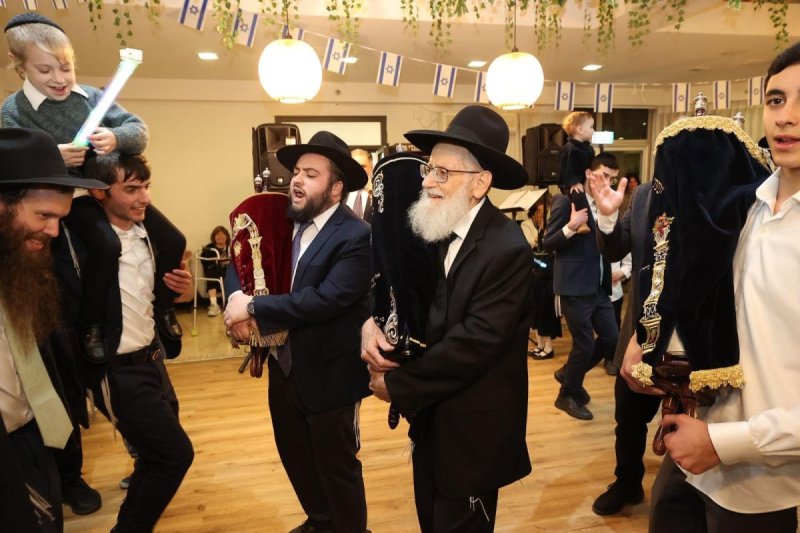 איתן דובקין