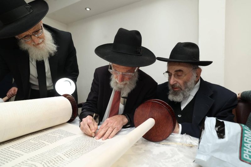 איתן דובקין