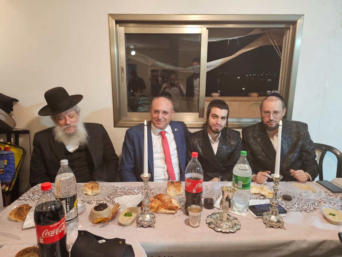 באדיבות המצלם