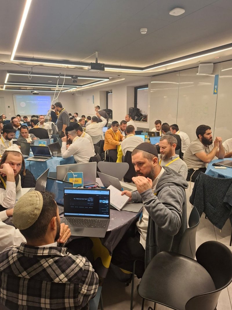 יחצ