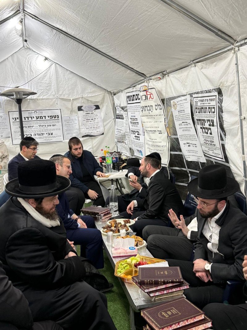 באדיבות המצלם