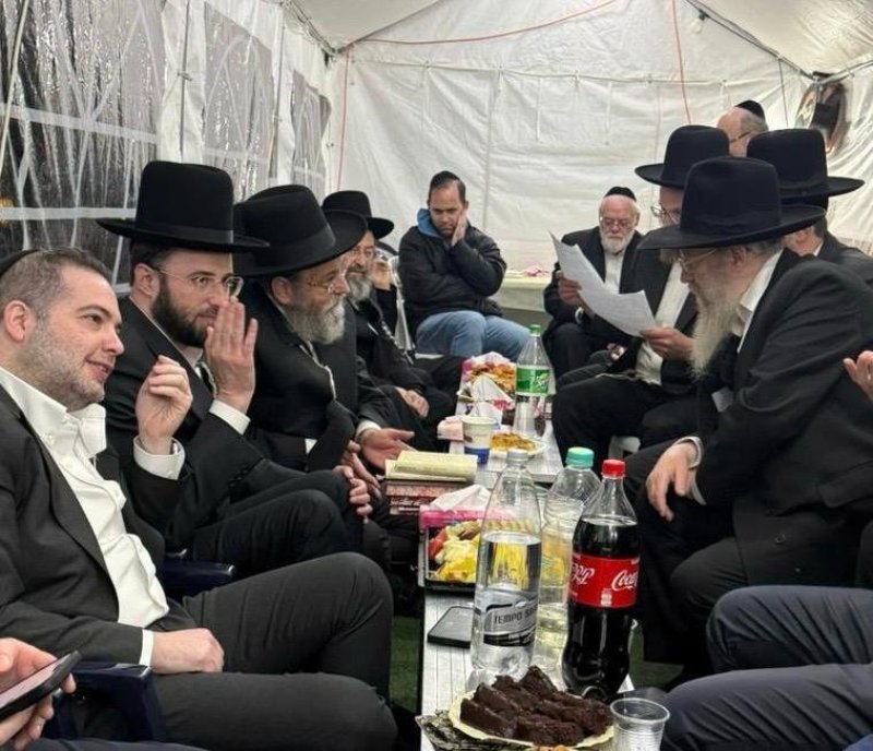 באדיבות המצלם
