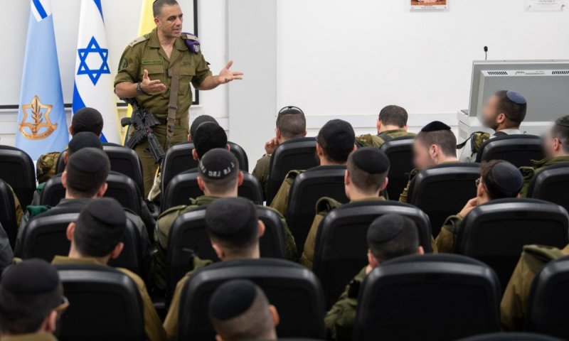 "סנקציות לכל": היועצת המשפטית שמסרבת לרכך את חוק הגיוס