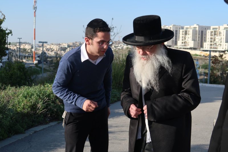 שימי פ.