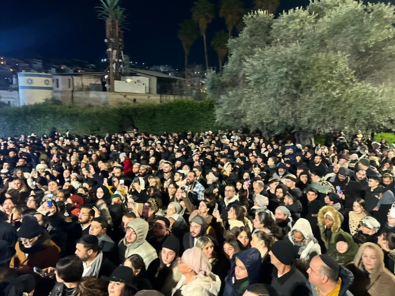 באדיבות המצלם