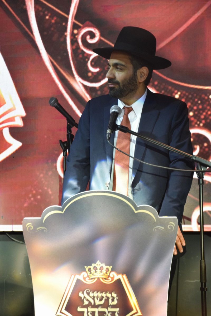 יחצ
