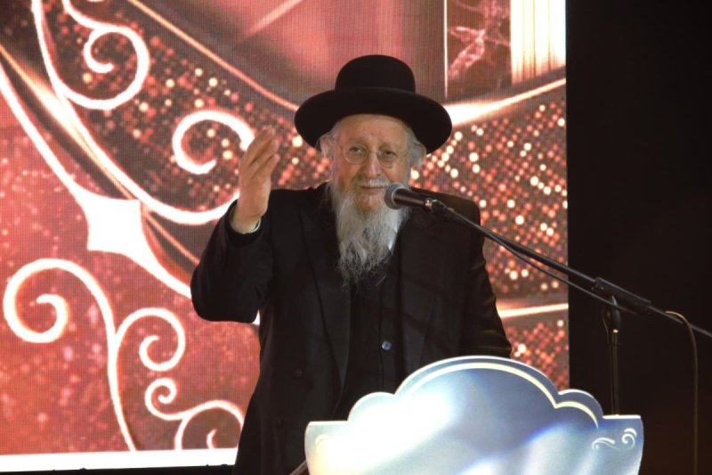 יחצ