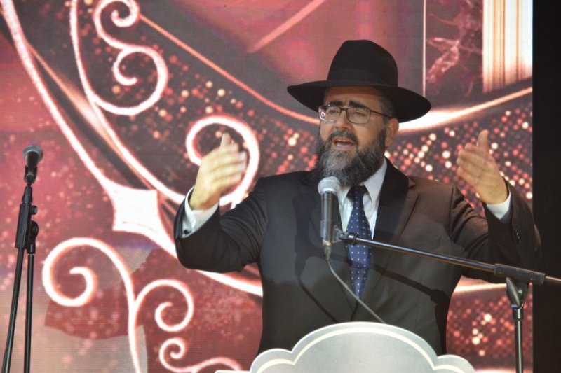 יחצ