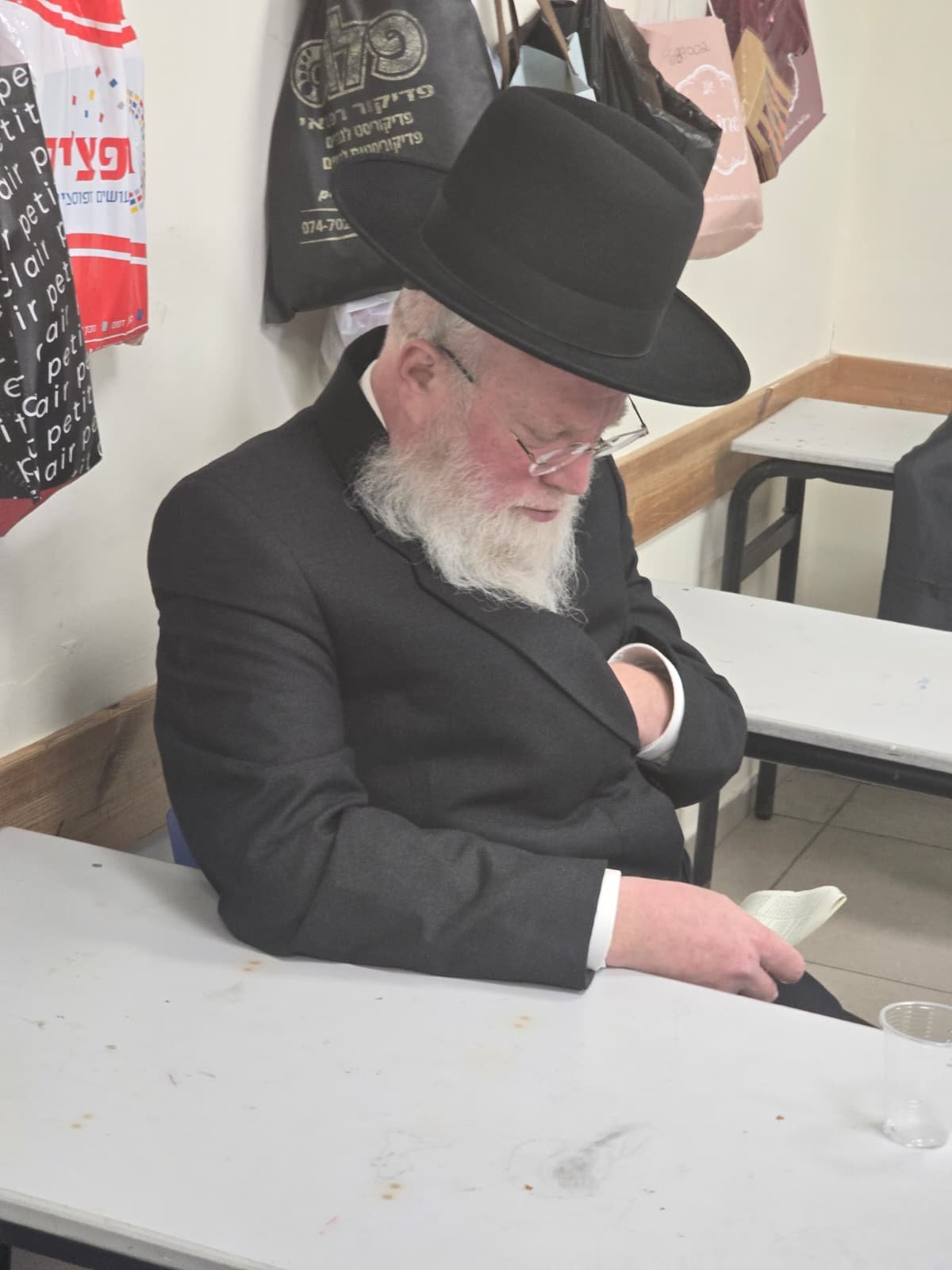 באדיבות המצלם