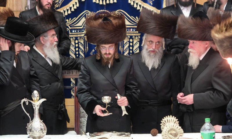 רק עם האברכים: שבת יארצייט בסאדיגורה בביהמ"ד בתל אביב 