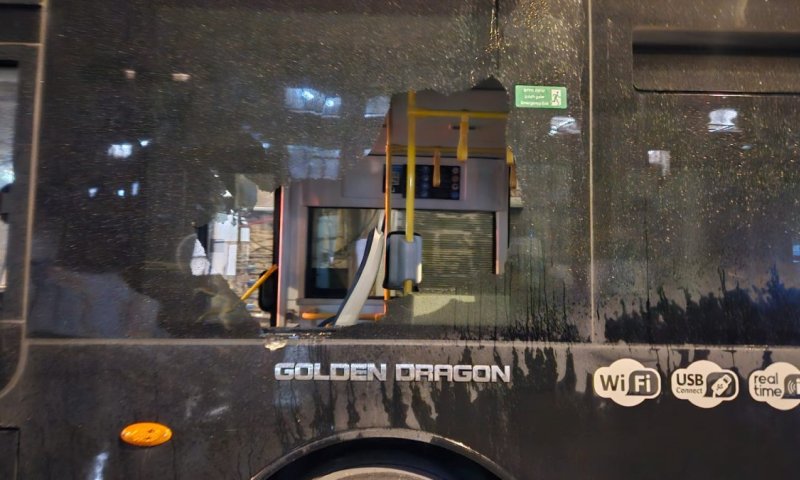 קיצונים תקפו נהג אוטובוס בהפגנה בירושלים, הנהג פונה לבי"ח