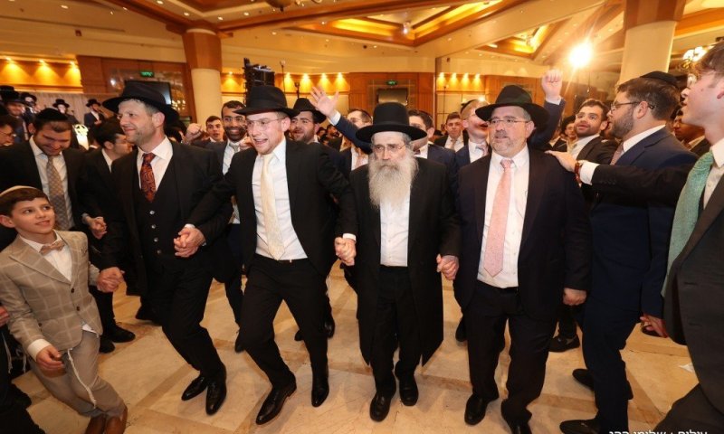כל המי ומי נהרו לחתונה הגדולה: רבה של קונצרן אוסם הרב רפי מנת חיתן בן